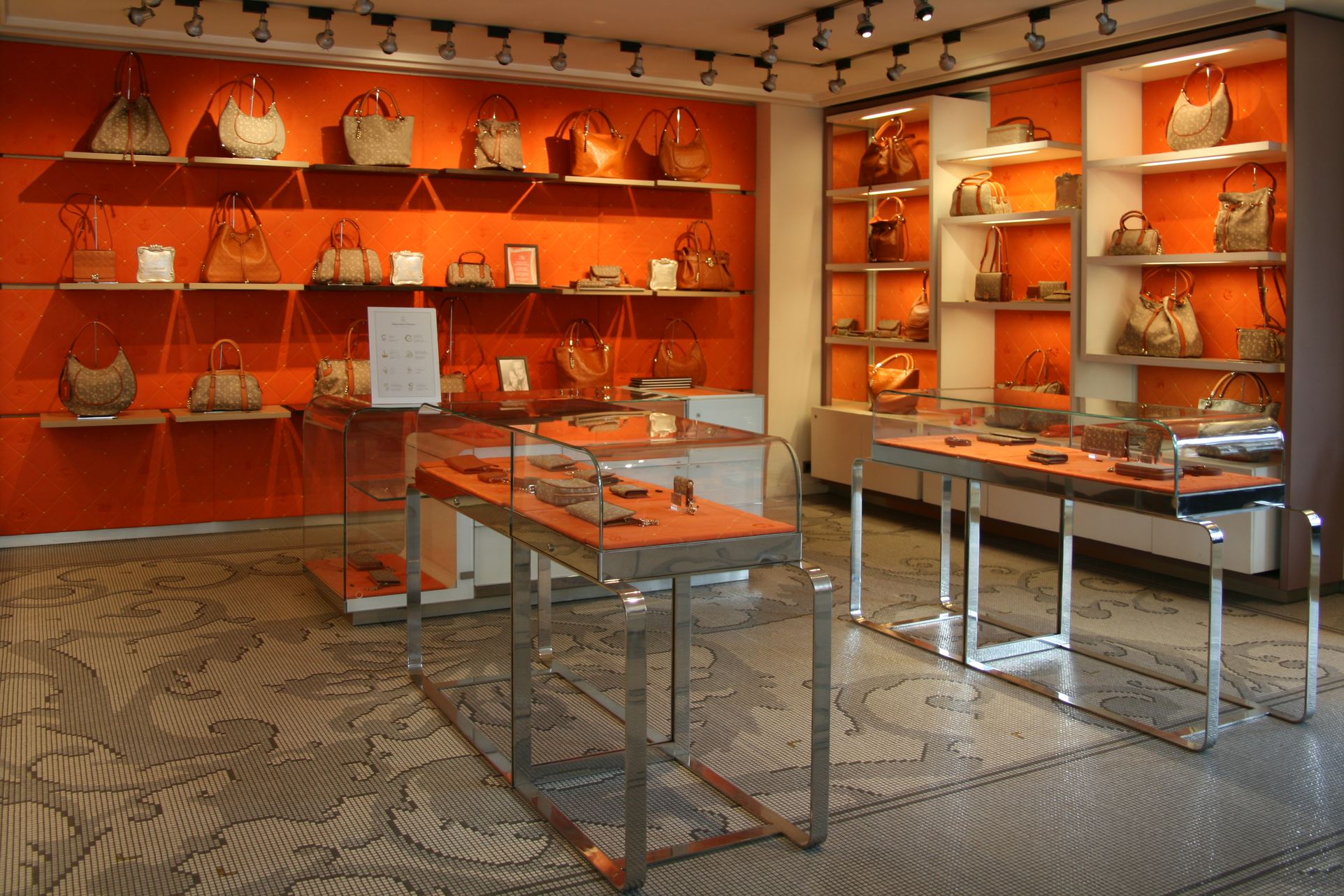 Lancel Orange vibes